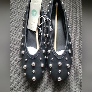 NWT Women’s Size 8.5 Sammie Studded Ballet Flats Memory Foam Insole –A New day
